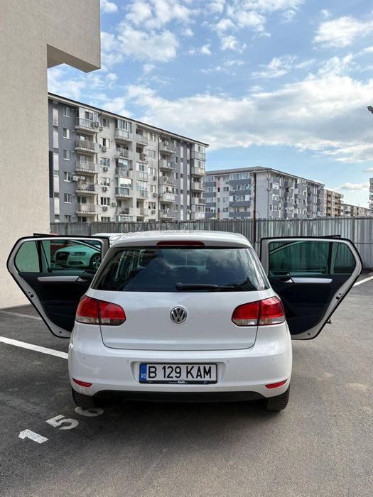 VOLKSWAGEN Golf 2011 — imagine 7