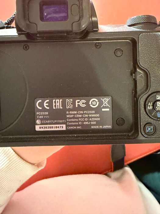 Canon EOS M50 + obiectiv