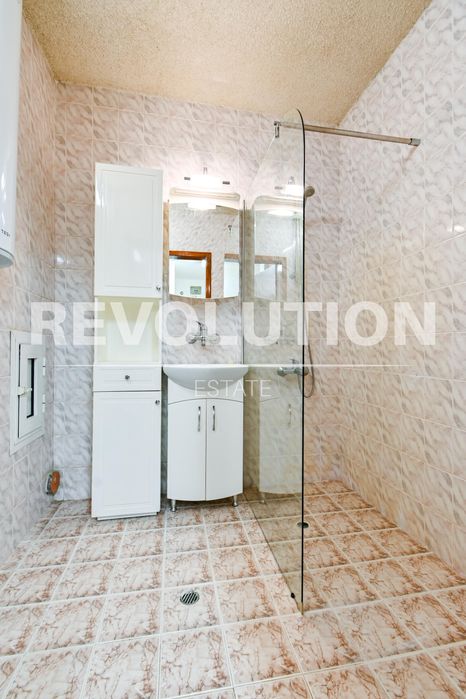 Дава се под наем Тристаен апартамент в София, Борово - 85 кв.м за 700 € - Снимка #9