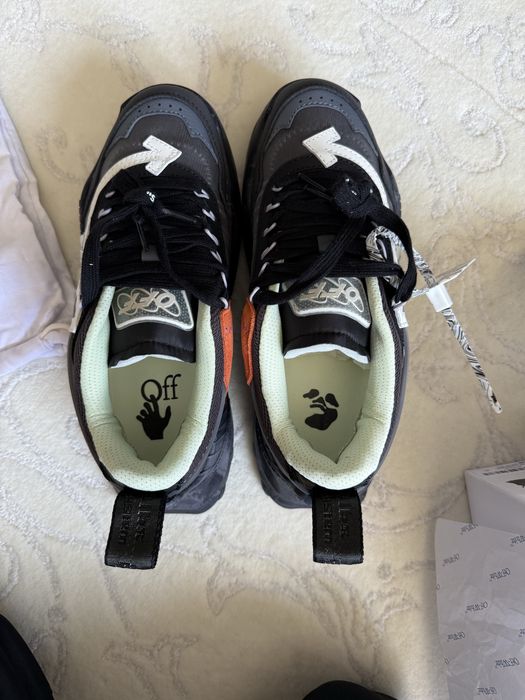 Off White Odsy 100