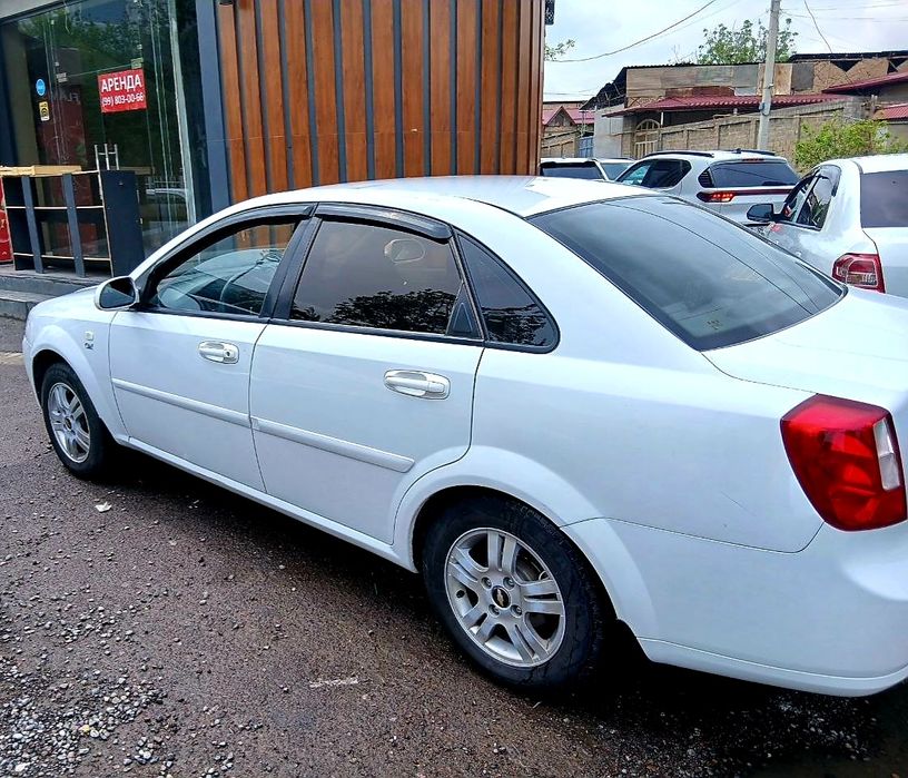Chevrolet Lacetti / Gentra 2009 — 3