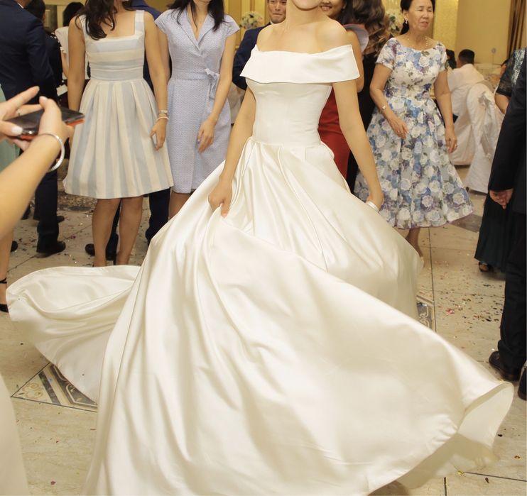 Продам свадебное платье