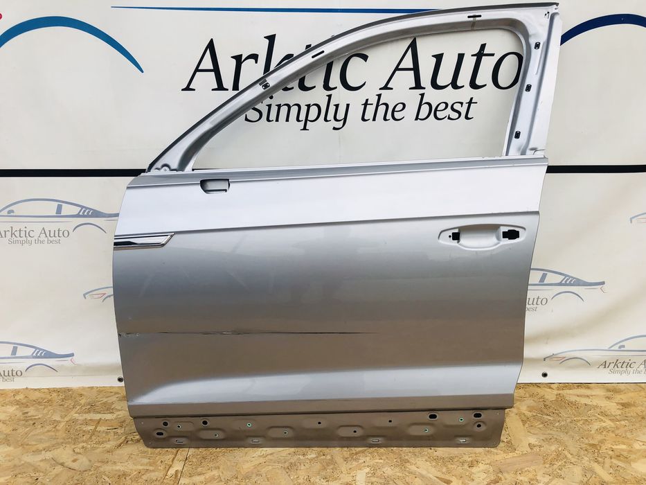 Usa stânga fata VW Touareg CR7 după 2018