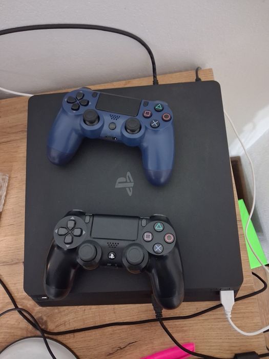 PlayStation4 слим