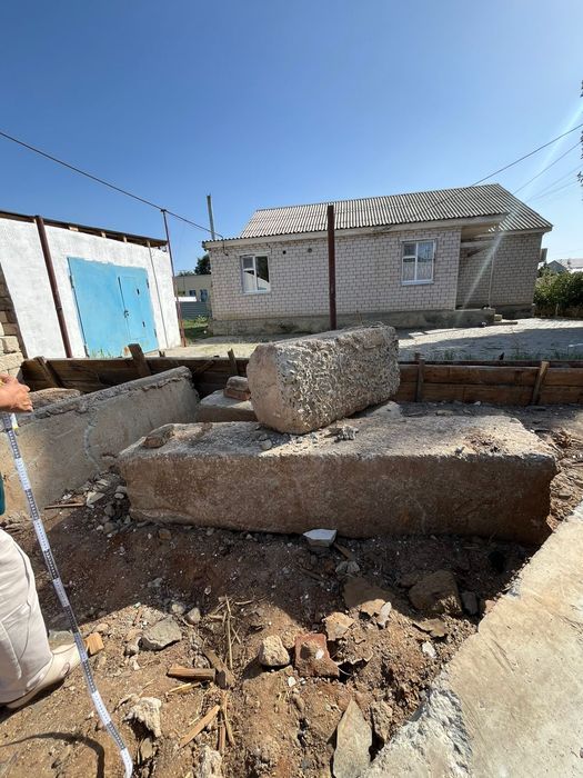 блокдля фундамента  25 штук