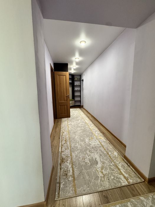 Продам ковер для гостинной