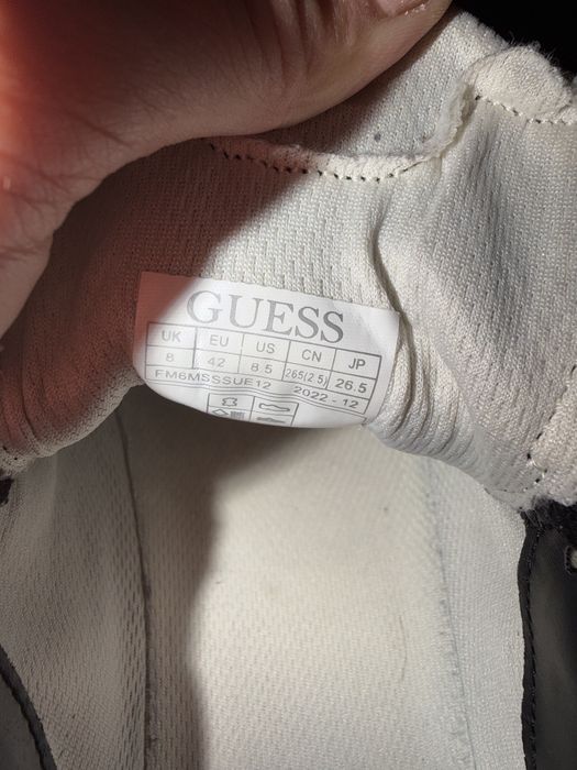 Спортно елегантни мъжки обувки GUESS