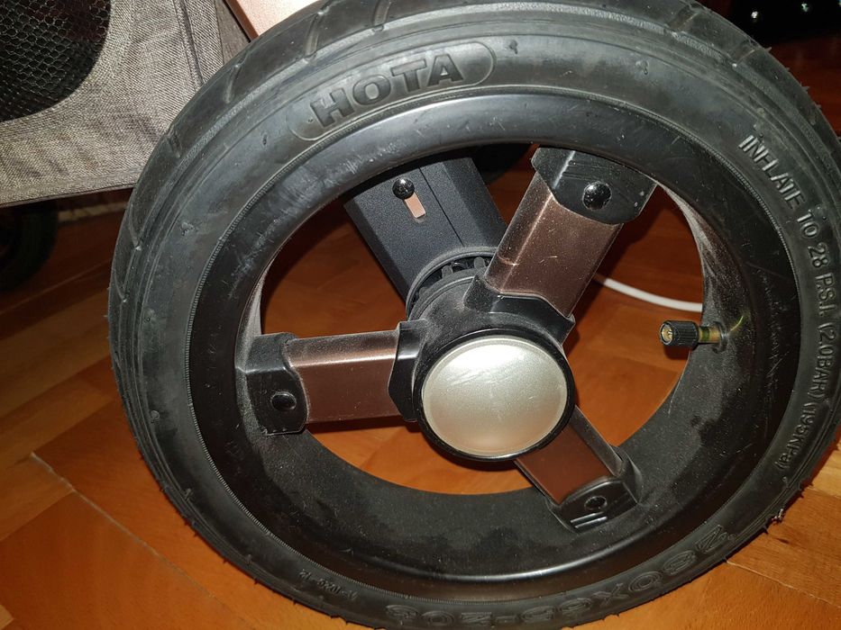 Cărucior nou născuți