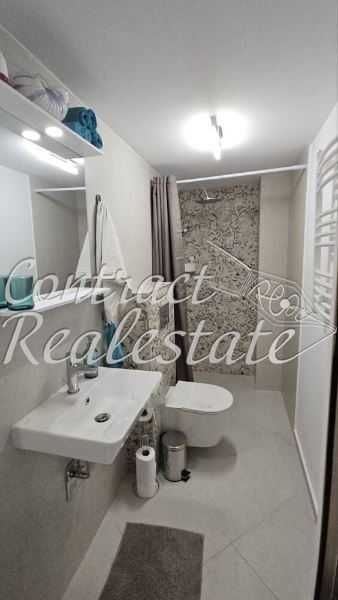 Дава се под наем Двустаен апартамент в Варна, Спортна зала - 40 кв.м за 382.5 € - Снимка #3