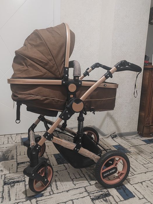 Kolyaska sotiladi arzon narxda deyarli yangi