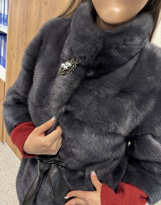 Продаётся натуральная шуба