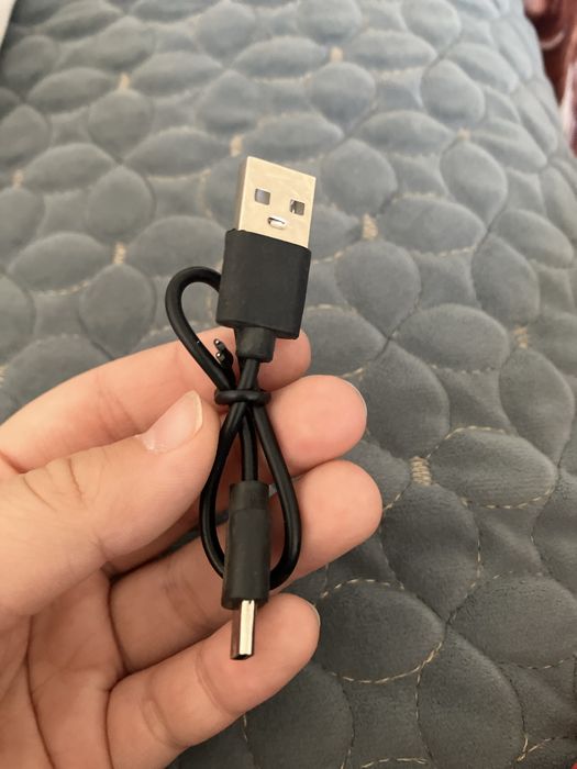 Продаётся Наушник