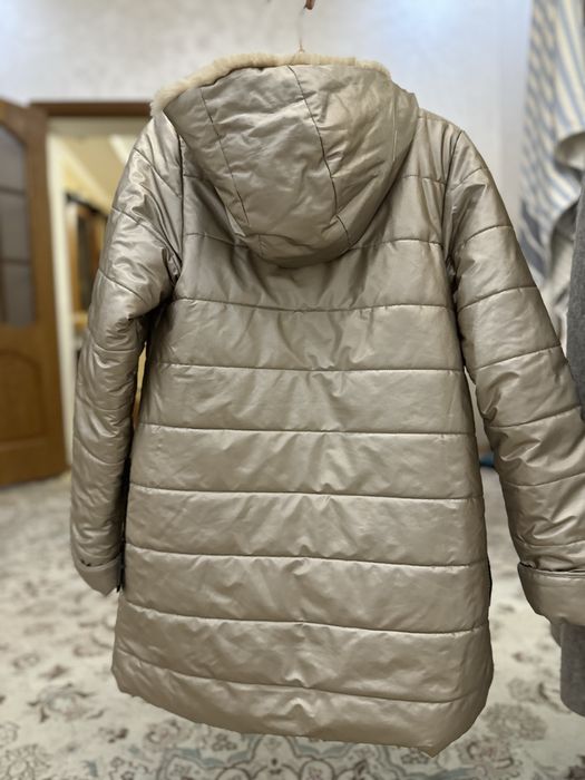 Продам куртку Корея