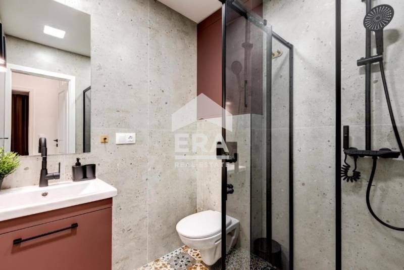 Продава се Тристаен апартамент в София, Център - 104 кв.м за 1614 €/кв.м - Снимка #11