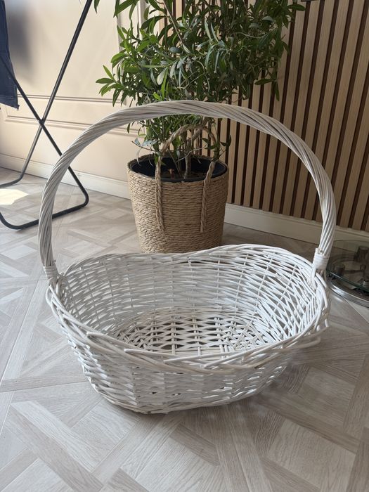 Продам подарочную корзину