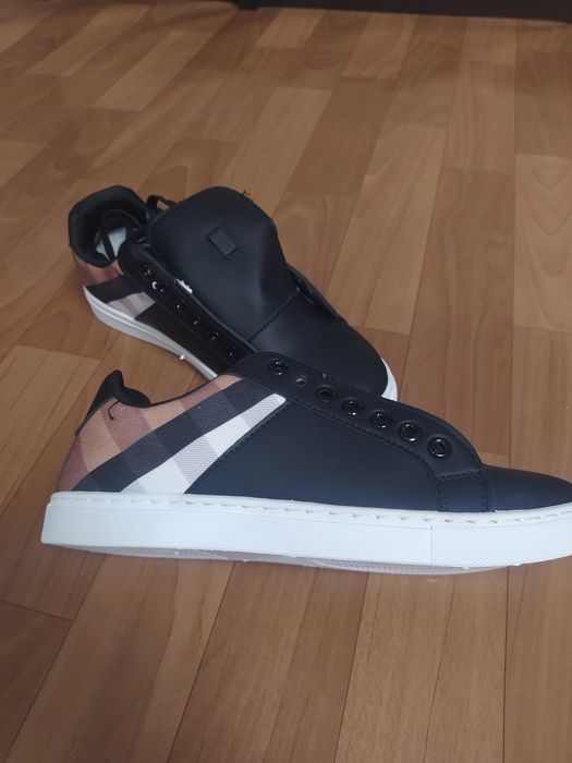 Кросовки - Burberry