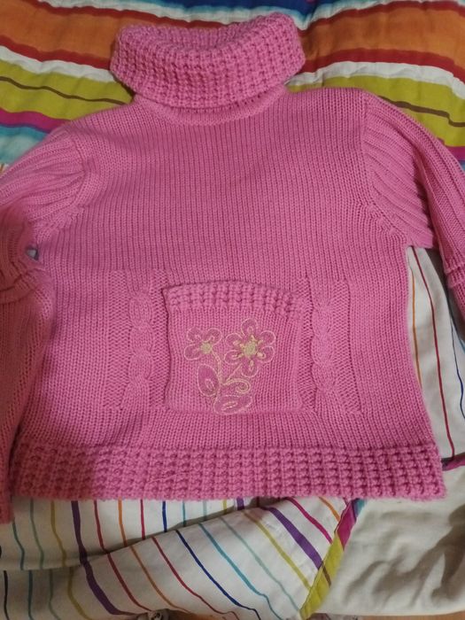 Продам кофточки на девочку