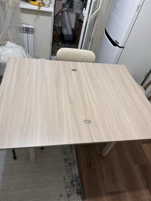 Стол для кухний