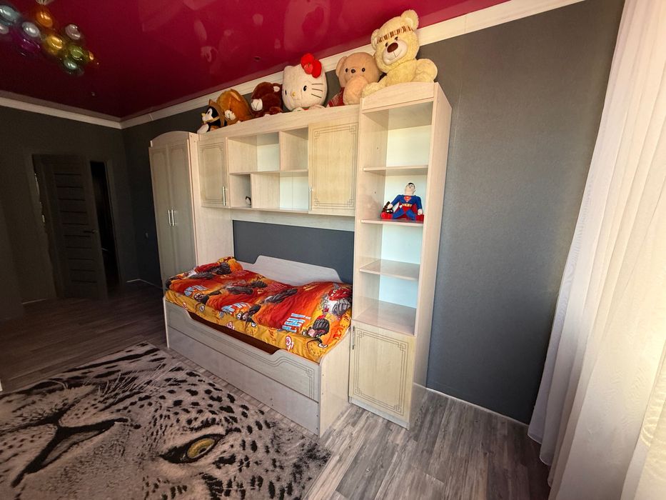 Стенка детская со спальным местом