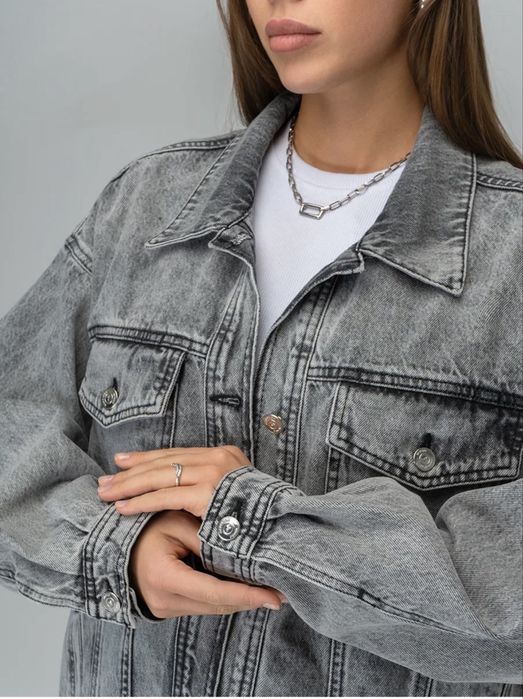 Продается джинсовая куртка-сюртук