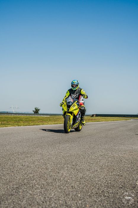 Vând BMW s1000rr circuit an 2015 preț 8000 euro