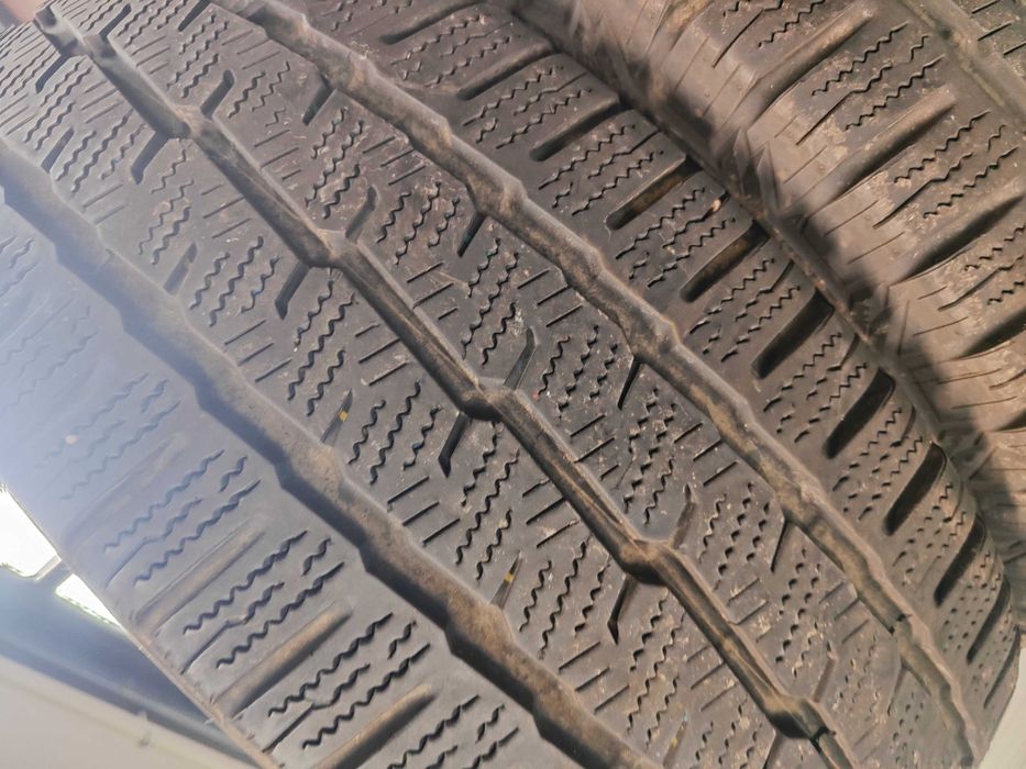 4бр.зимни гуми 235/65/16C Toyo