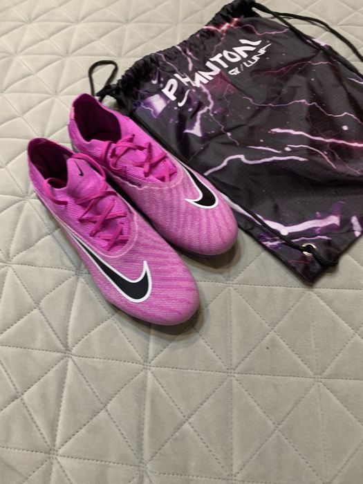 Vând ghete nike phantom gx luna mărime 37 noi nefolosite