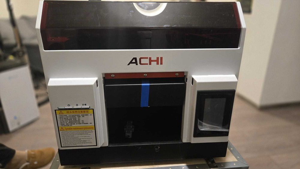 Imprimanta UV ACHI dimensiune A4 (Printeaza pe orice fel de material)