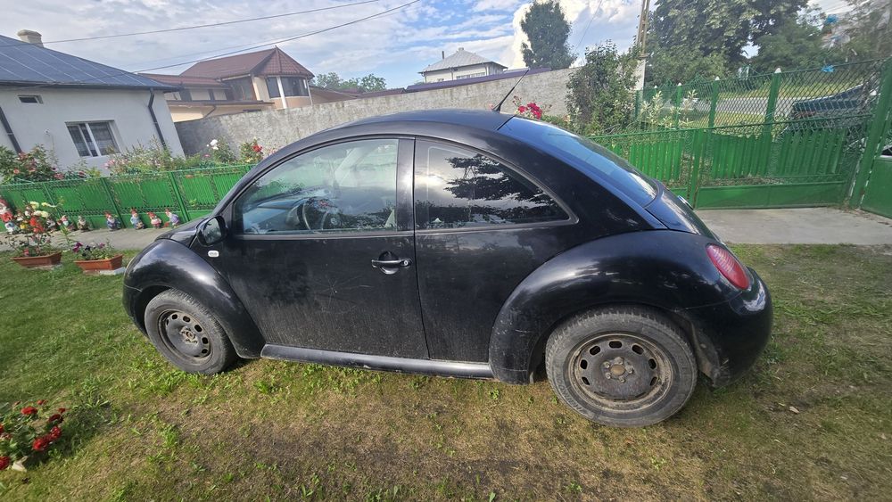 VOLKSWAGEN Beetle 2001
