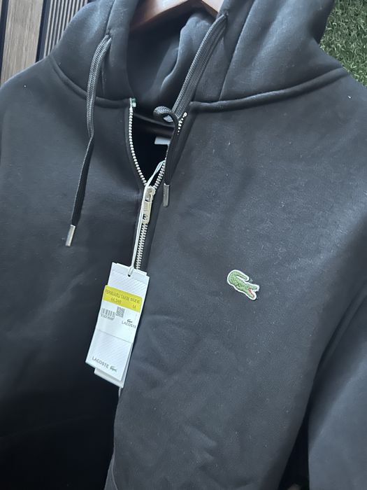 Анцуг Lacoste ватиран, премиум качество.