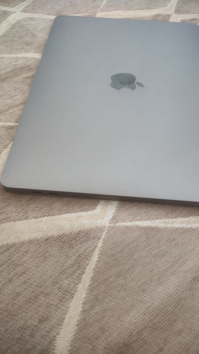 Macbook pro 256 gb 2018 продам макбук про