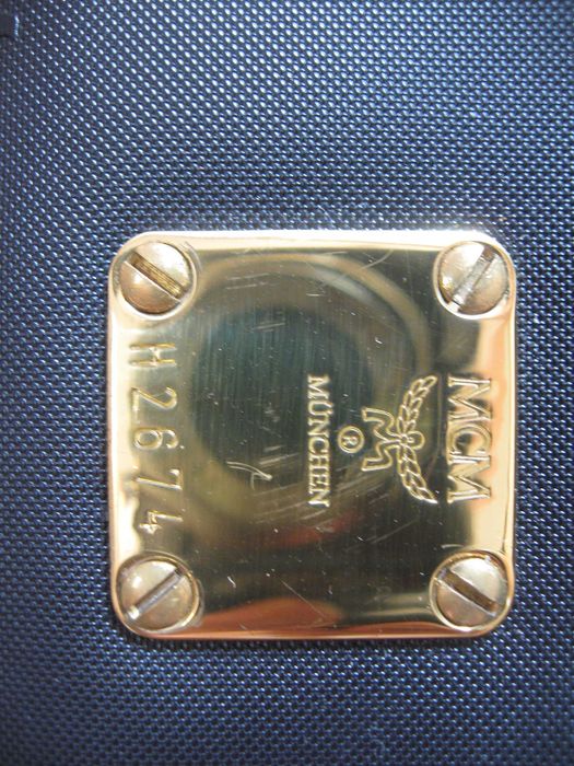 MCM handmade design by Michael Cromer оригинална дамска мини чанта