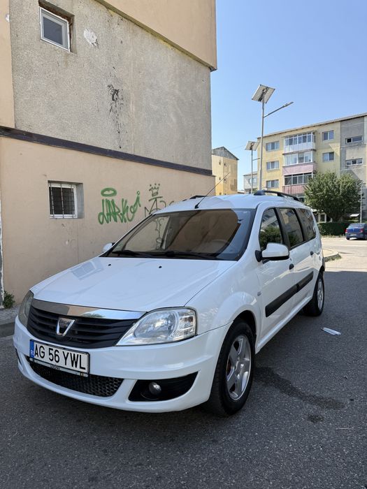 vand dacia logan MCV 2011 1.4 benzina