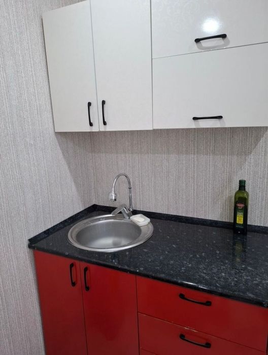 Продам 1 комн квартиру Айсберг