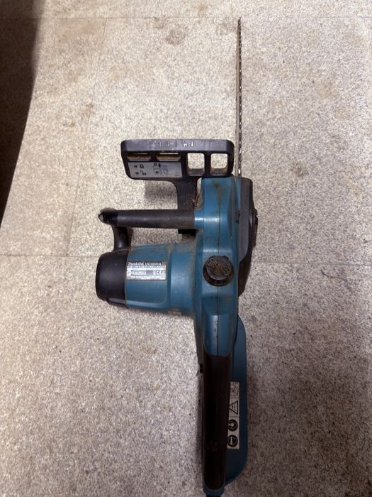 Drujba fierastrau cu lant Makita UC4041A