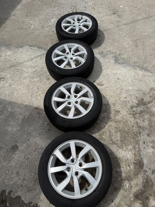 Продам шины с дисками в сборе комплект