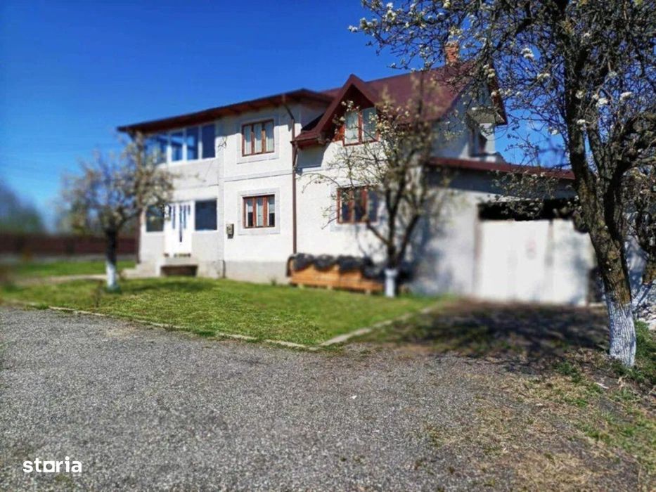 De vânzare – Casă spațioasă cu livadă, situată în Comuna Moș