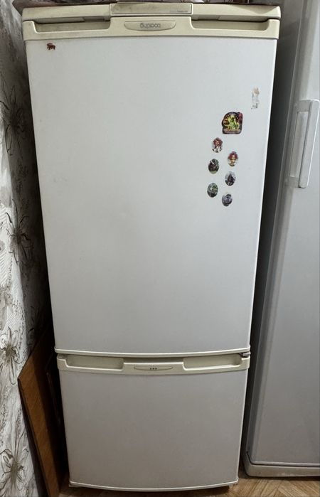 Холодильник, бирюса