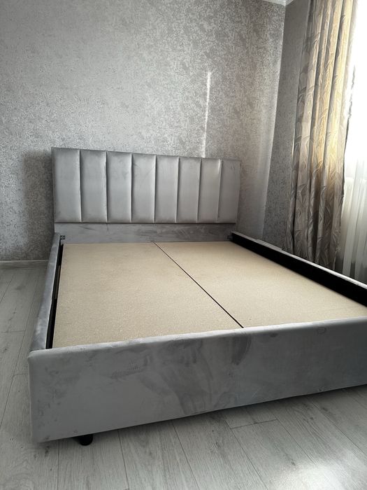 Кровать двухспальный мебель