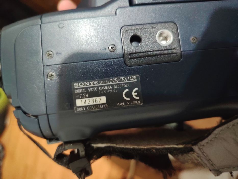 Sony Handycam Digital8, modelul DCR-TRV140E.