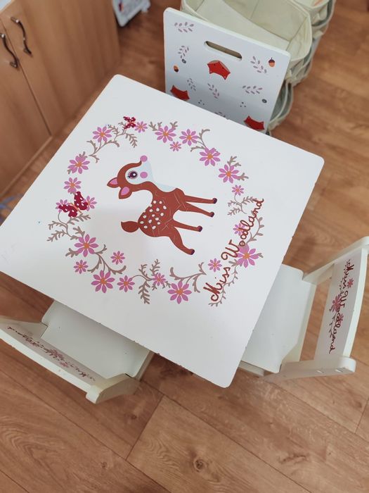 Măsuță cu scăunele