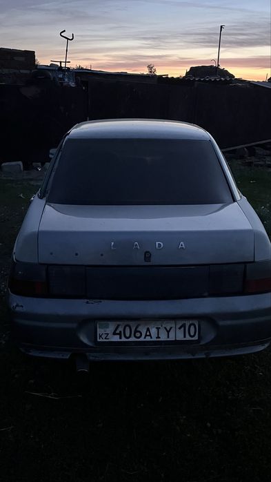 ВАЗ 2110      (2007 года 8 клап )