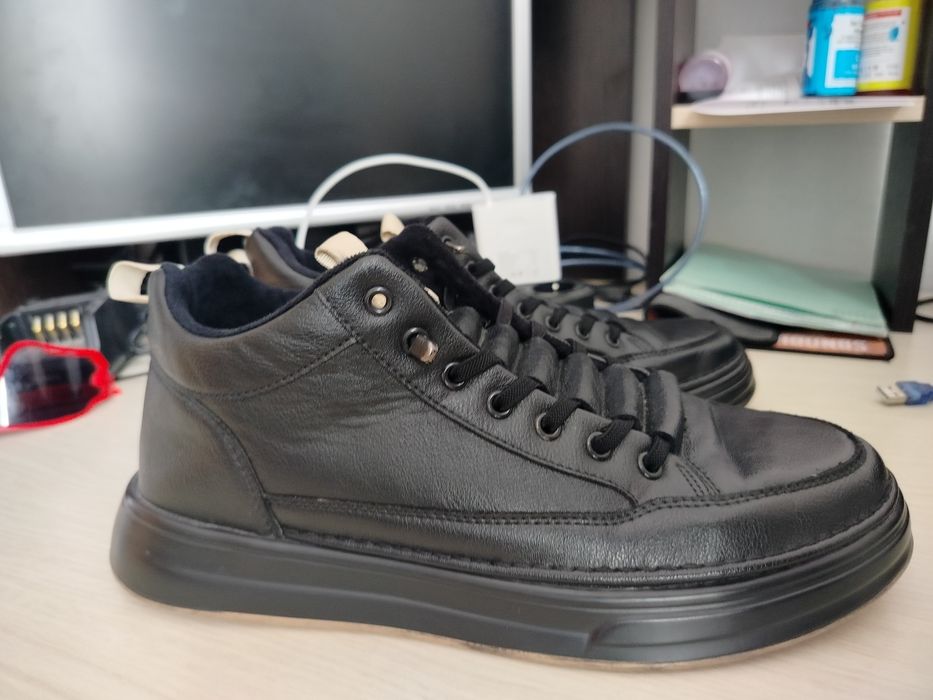 Зимние кроссовки