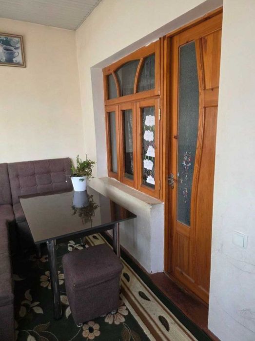 Mirzo Ulugʻbek Ekobazar oldida 2 xona kv ijaraga beriladi