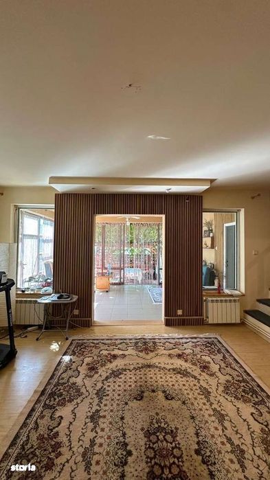 Casă spațioasă cu grădină, piscină și potențial venit din închiriere