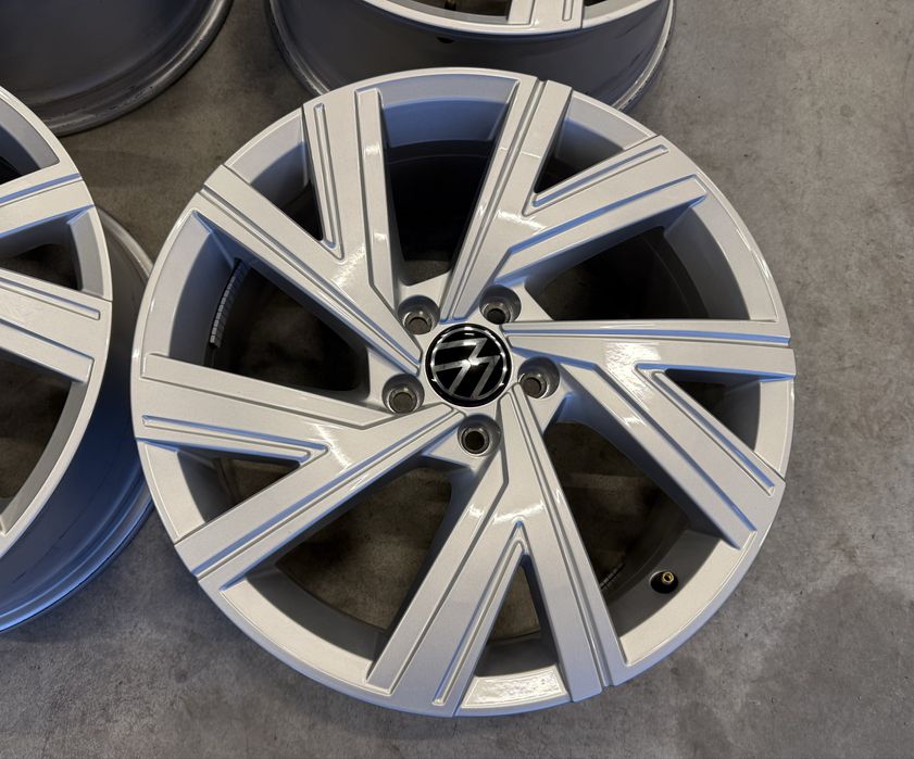 Jante aliaj 18’ Bergamo VW Golf 8 / Octavia, Leon, A3