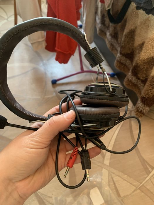 Продам наушники продам