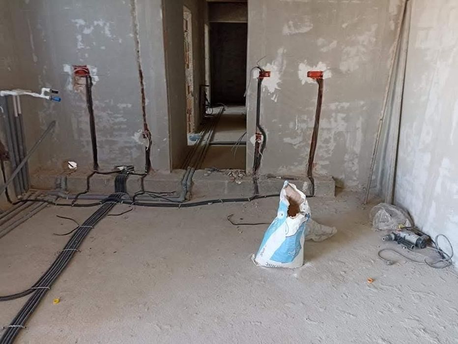 Fac instalație electrici case apartamente garsoniere