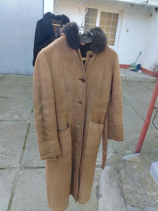 Vând cojoc blana naturala