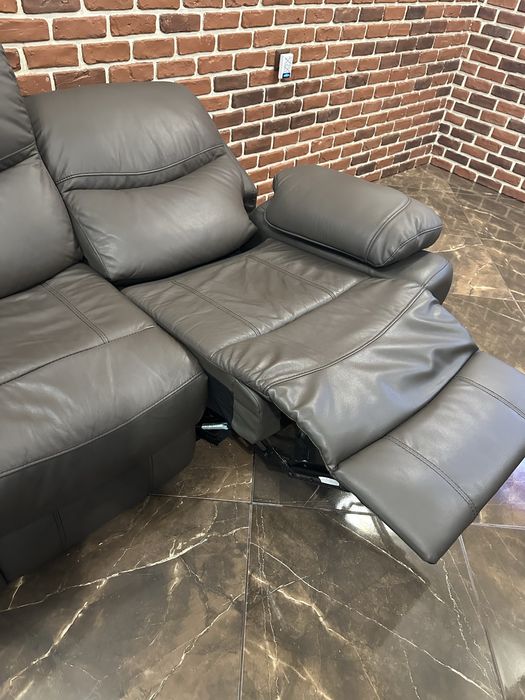 Диван от естествена кожа